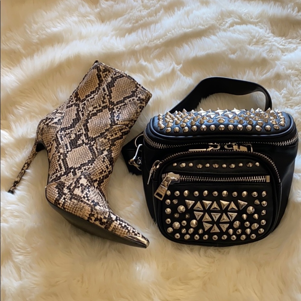 Steve Madden- BMYERS Fanny